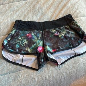 Lululemon speed up shorts